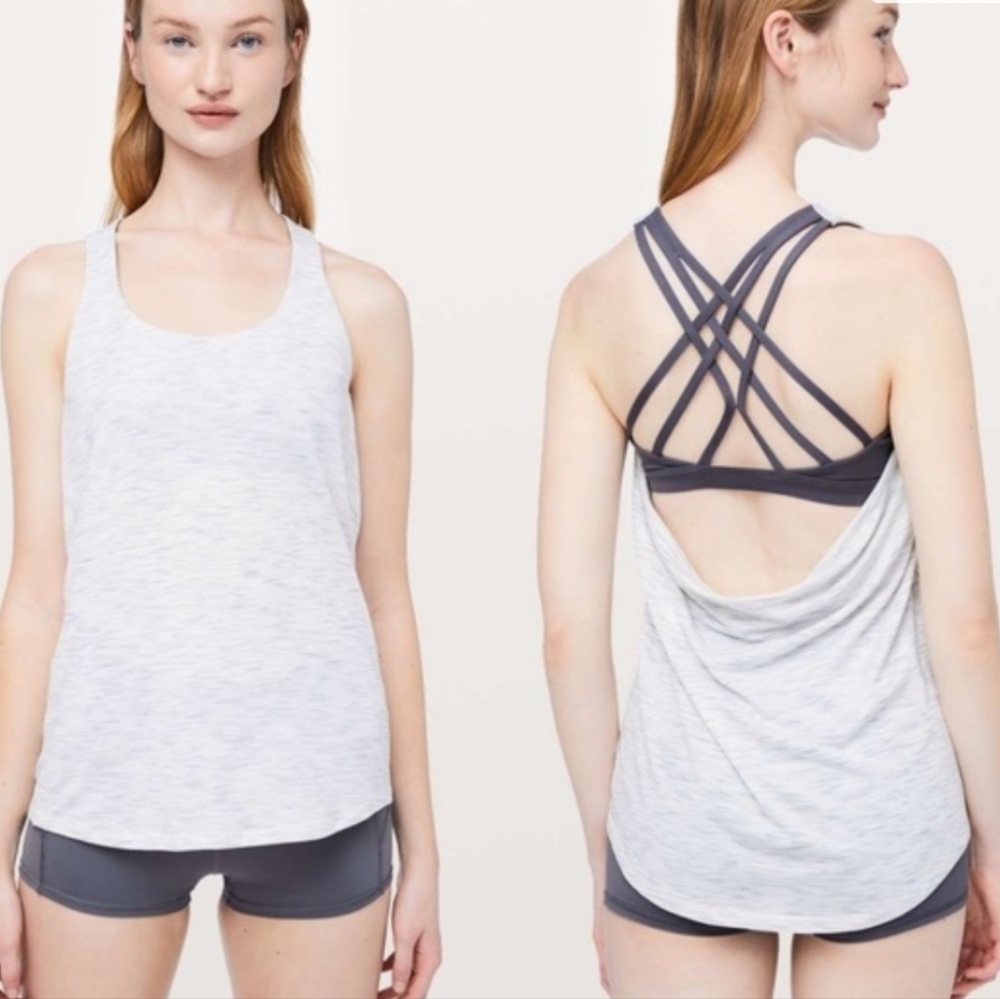 Lululemon Free To Be Serene 2-in-1 tank top in Sz 10